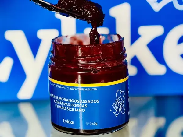 Geleia de Morangos Assados com Ervas Frescas